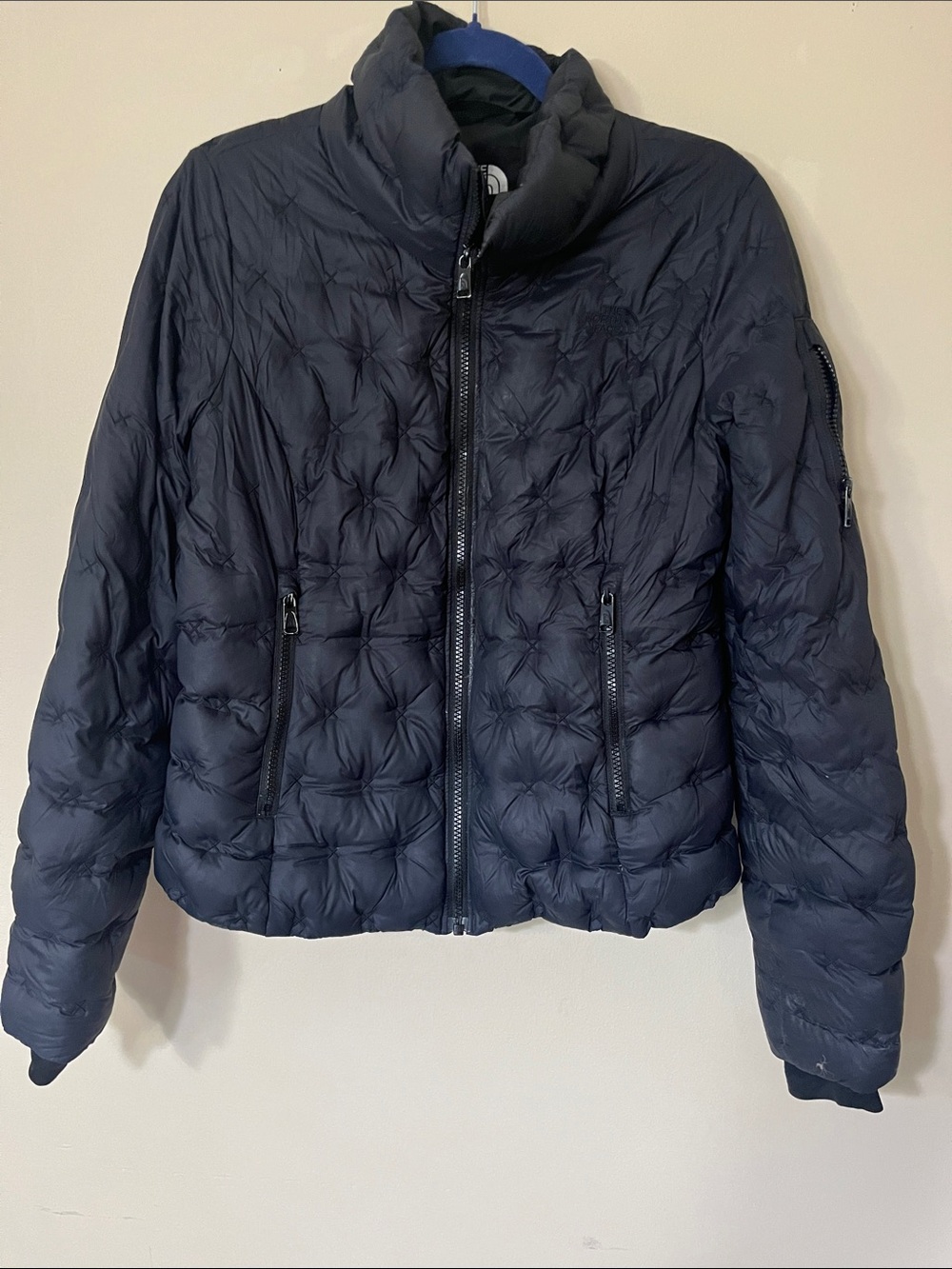 The North Face Women's Black Short Quilted Puffer Jacket